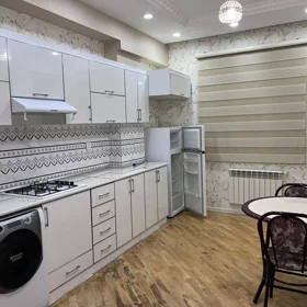 In Baku 106.0 m² apartment is for rent - Image 5