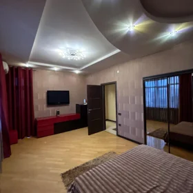 In Baku 185.0 m² apartment is for rent - Image 4