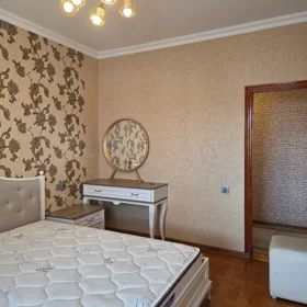 In Baku 65.0 m² apartment is for rent - Image 2