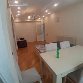 In Baku 100.0 m² apartment is for rent - Image 2