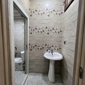 In Baku 68.0 m² apartment is for sale - Image 4