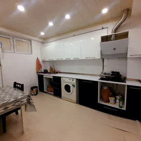 In Baku 75.0 m² apartment is for sale - Image 5