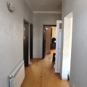 In Baku 100.0 m² house with 3.0 rooms is for sale - Image 2