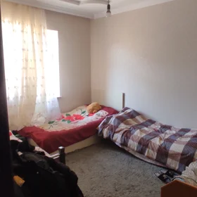 In Baku 100.0 m² house with 3.0 rooms is for sale - Image 4