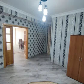 In Baku 120.0 m² apartment is for rent - Image 3