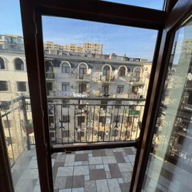 In Khirdalan 147.0 m² apartment is for sale - Image 2