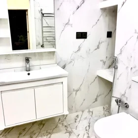 In Baku 125.0 m² apartment is for rent - Image 5