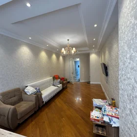 In Baku 140.0 m² apartment is for rent - Image 2