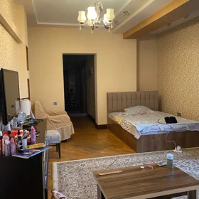 In Baku 75.0 m² apartment is for sale - Image 2