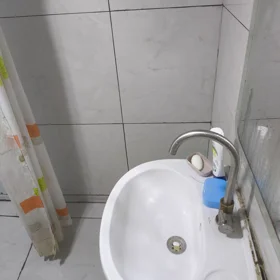 In Baku 100.0 m² house with 5.0 rooms is for sale - Image 5