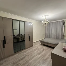 In Baku 100.0 m² apartment is for sale - Image 2