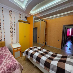 In Baku 125.0 m² apartment is for sale - Image 2