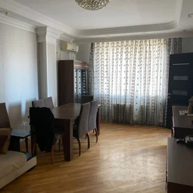 In Baku 70.0 m² apartment is for rent - Image 5