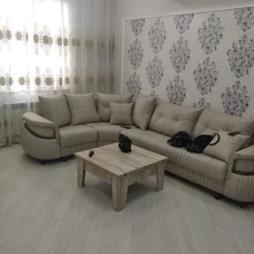 In Baku 80.0 m² apartment is for rent - Image 3