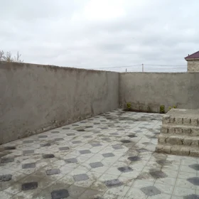 In Baku 110.0 m² house with 3.0 rooms is for sale - Image 2