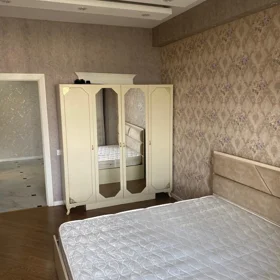 In Baku 75.0 m² apartment is for rent - Image 4