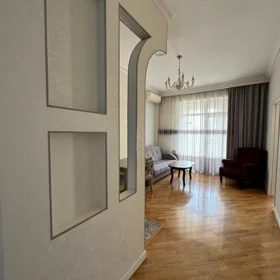In Baku 62.0 m² apartment is for rent - Image 2