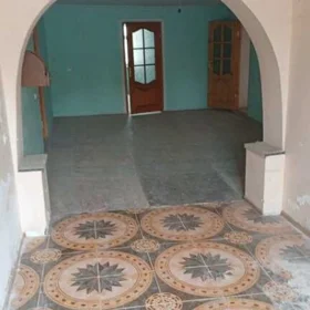 In Baku 180.0 m² house with 6.0 rooms is for sale - Image 3