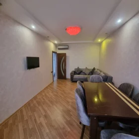In Baku 70.0 m² apartment is for rent - Image 2