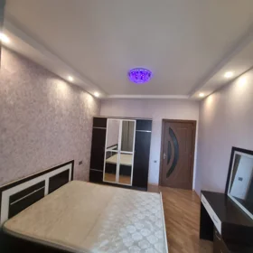 In Baku 70.0 m² apartment is for rent - Image 3