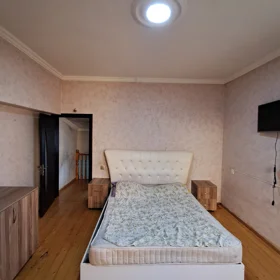 In Baku 50.0 m² house with 2.0 rooms is for rent - Изображение 2