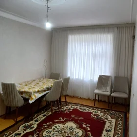 In Baku 60.0 m² apartment is for rent - Image 3