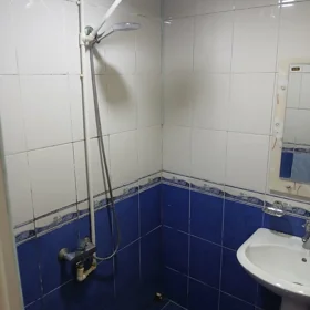 In Baku 60.0 m² apartment is for rent - Image 5