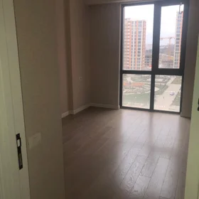 In Baku 80.0 m² apartment is for rent - Image 4