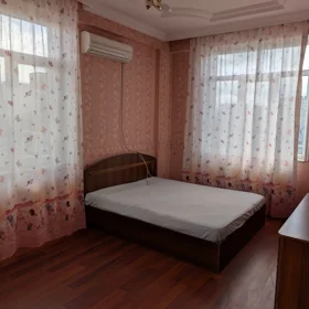 In Baku 90.0 m² apartment is for rent - Image 4