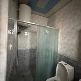 In Khirdalan 300.0 m² house with 5.0 rooms is for rent - Image 5