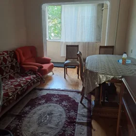 In Baku 100.0 m² apartment is for sale - Image 4