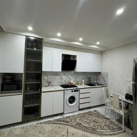 In Baku 150.0 m² house with 4.0 rooms is for sale - Image 4