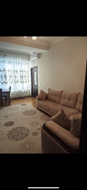 In Baku 90.0 m² apartment is for sale - Image 3