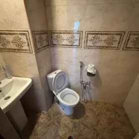 In Baku 72.0 m² apartment is for sale - Image 5