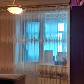 In Baku 90.0 m² apartment is for sale - Image 2