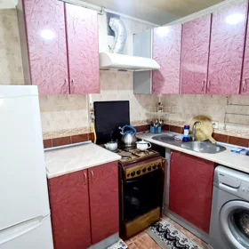 In Baku 65.0 m² apartment is for sale - Image 3