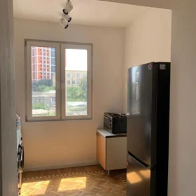 In Baku 80.0 m² apartment is for sale - Image 5