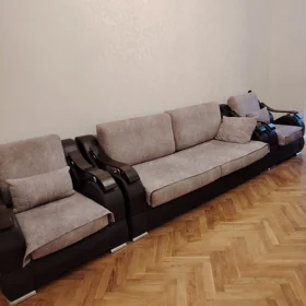 In Baku 80.0 m² apartment is for sale - Image 2