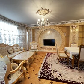 Baku-da 236.0 m2 mənzil kirayə verilir