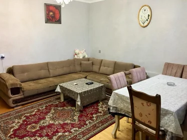 In Baku 200.0 m² house with 6.0 rooms is for sale - Image 3