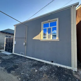 In Baku 40.0 m² house with 3.0 rooms is for sale - Image 2