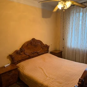 In Baku 180.0 m² apartment is for sale - Image 3