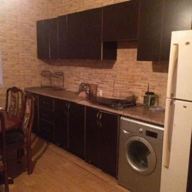 In Baku 180.0 m² apartment is for sale - Image 2