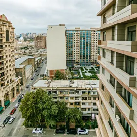 In Baku 150.0 m² apartment is for rent - Image 4