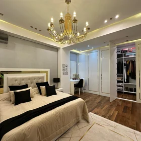 In Baku 139.0 m² apartment is for sale - Image 2