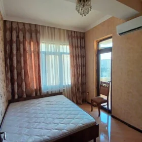 In Baku 70.0 m² apartment is for sale - Image 2