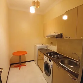 In Baku 70.0 m² apartment is for sale - Image 3