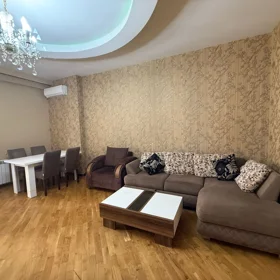 In Baku 100.0 m² apartment is for sale - Image 2