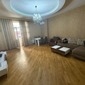 In Baku 100.0 m² apartment is for sale - Image 4