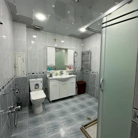 In Baku 120.0 m² apartment is for sale - Image 3